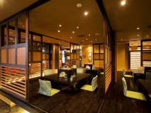 【和ダイニング彩香】掘りごたつタイプや椅子テーブル席があります。