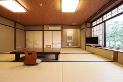 【松の間（禁煙）】会話が弾む笑顔が集まる　和室15畳