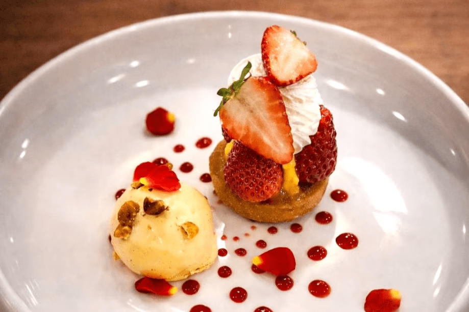 【イタリアン／アル・ケッチァーノ】自ら収穫した食材を最高の一皿へ導く、苺の美食旅｜2月～3月