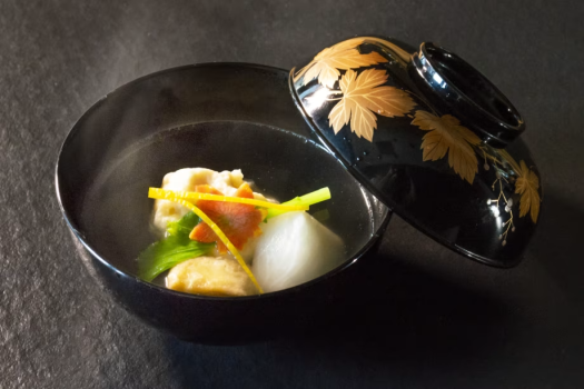 【カウンター割烹／露庵温味】ミシュラン掲載の和会席　旬の食材で四季の移ろいを実感