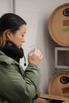 【熟成肉 &times; 四日市初ワイナリー 圃場見学付き　地産地消料理とワインの会】