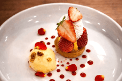 【1日1組限定】自ら収穫した食材を最高の一皿へ導く、苺の美食旅｜2月～3月