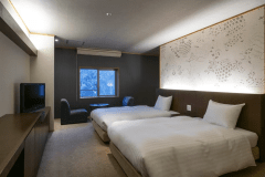 客室（デラックスツイン30㎡）イタリア製のソファなど、上質な心地よさのお部屋です♪【写真は一例】