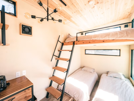 【トレーラーハウス/ベッド】大人も子どもも楽しんでいただけるような、遊び心のあるお部屋です 【トレーラーハウス/ベッド】大人も子どもも楽しんでいただけるような、遊び心のあるお部屋です