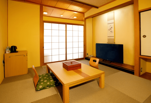 和室　6畳（道路側）