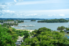 A luxuriously located rental villa overlooking the magnificent Matsushima, one of Japan's three most scenic spots