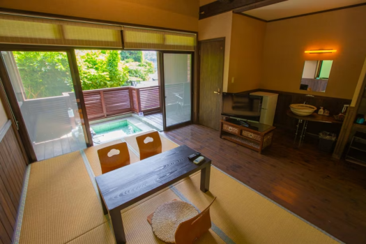 露天風呂付和室（バス・トレイ付）