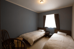 ツインルーム（バス・トレイ付）