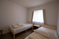 ツインルーム（バス・トレイ付）