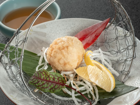やすらぎ会席 秋-海老真丈あられ揚げ