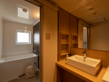 【ベッド派さんに♪】本丸３階・デラックスツイン　洗面所・浴室