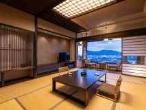 【萩市街を一望♪】最上階８階～モダン和室（市内側）一例