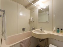 3階洋室シングル－浴槽・トイレ・洗面台が一体化した３点式ユニットバス