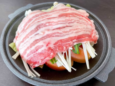火の本豚とトマトすき焼き風陶板焼き