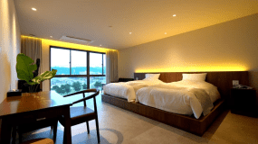 【オーシャンスイート】湯船から海を望む贅沢。五感ととのう癒しのスイート。唯一無二の解放感がここに。