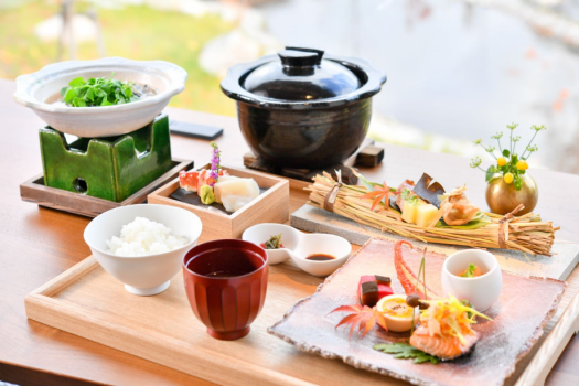 【GW・お盆】羊蹄山ビュー源泉かけ流し温泉風呂付客室　朝食付　夕食無し