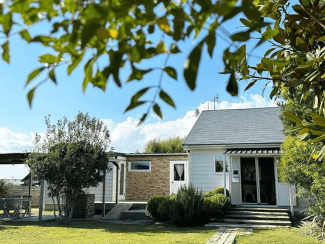 「うみ」ロフトと離れの寝室