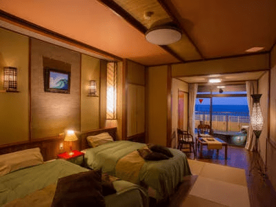 海景亚洲双床房，配备露天温泉浴池