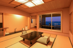 高層轉角日式客房，附露天浴池，青海