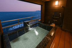 高層轉角日式客房，附露天浴池，青海