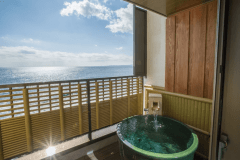 海景好萊塢雙床房，附露天溫泉浴池