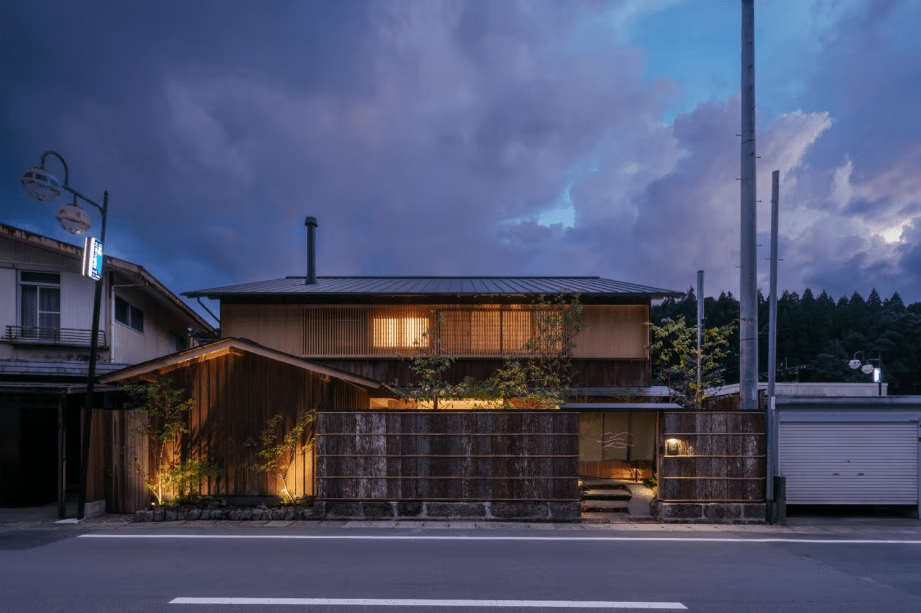 国宝・霧島神宮の麓に誕生｜温泉×サウナ×美食のラグジュアリーステイ　漂う宿 霞燦【２食付き】