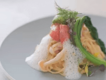 夕食はメニューの中からお好きなパスタを一品お選びいただけます。