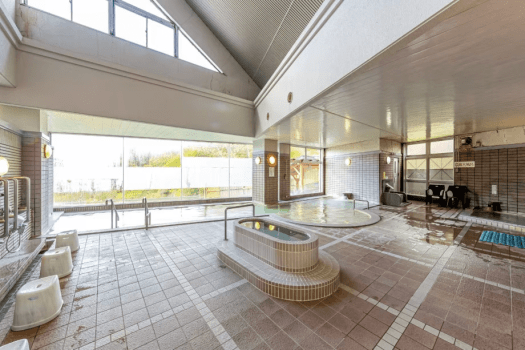 【大浴場】入浴時間は10:00-24:00／6:00-9:00です。
