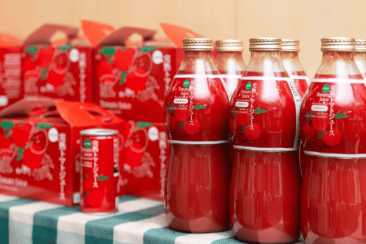 【お土産ショップ】沼田町特産品のトマトを使用しています。