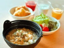 【Choose Your Breakfast】Perfect for the morning after. Gentle on the body: &ldquo;Numata Tomato Rice Porridge.&rdquo;