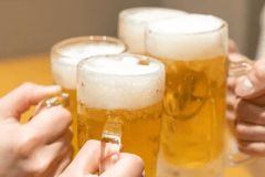 飲み放題付でお得！仲間とワイワイ、一人でゆっくり、どちらにもおすすめです（写真はイメージです）