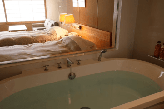 [Deluxe Twin 38 square meters] Shower and bathroom included. (No hot spring)