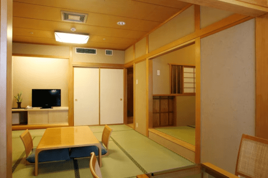 [80 square meters Japanese-style room with garden open-air bath] Can accommodate up to 3 people.