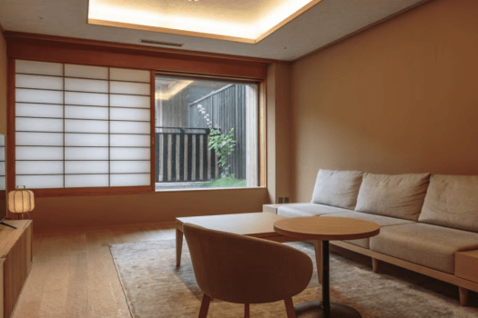 [Luxury room with open-air bath, 105 square meters] This is the largest room in the hotel.