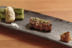 【ご夕食／お料理一例（強肴）】盛り付けや器選びも大切にしています。