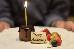 「ハレとケ洋菓子店」の小さなケーキ小晴（こはれ）&メッセージ付きデザートプレートイメージ