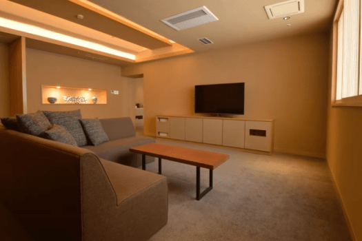 [Room with hot spring on the city side, "Shiho" (120 square meters)] Layout / Panoramic bath, bedroom, living space