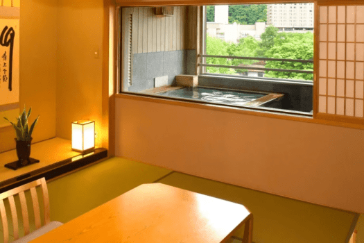 【展望風呂付和洋室（75平米）一例】間取り／展望風呂、ベッドルーム、和室10畳or12畳