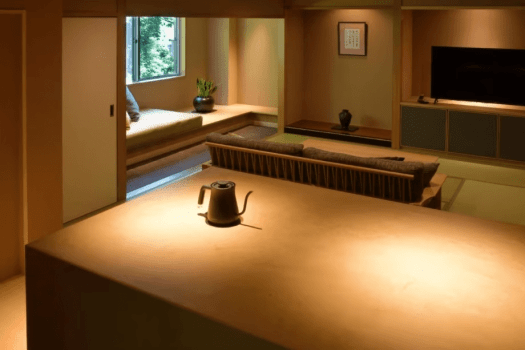 [Example of a Japanese-style bedroom with a panoramic bath (75 square meters)] If four people are staying, one person will sleep on a sofa bed.