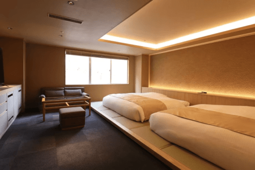 [Western-style room with sauna and panoramic bath (75 square meters)] There are two king-size beds, which can be separated to accommodate up to four people.