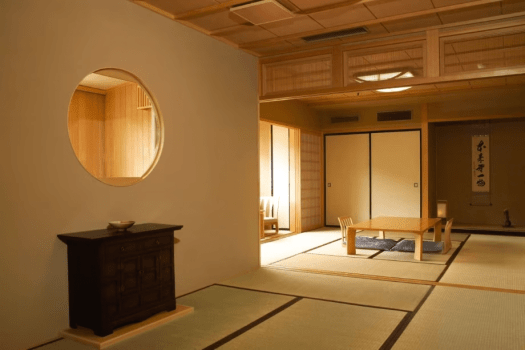 [Example of a Japanese-style room (60 square meters) with a panoramic bath] Please relax in a space filled with Japanese charm.