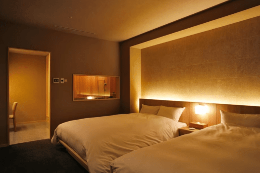 [Example of a twin room with an indoor cypress bath (60 square meters)] For groups of three or more, guests will be provided with futons or a sofa bed depending on the room.