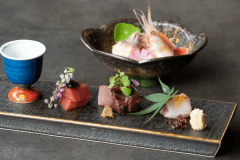 【翠山御膳/ある日のお料理一例】海の幸も心ゆくまでお召し上がりくださいませ。(お料理は時季や仕入れ状況により変更いたしますので、画像は当日のお料理を確約するものではございません) 【翠山御膳/ある日のお料理一例】海の幸も心ゆくまでお召し上がりくださいませ。(お料理は時季や仕入れ状況により変更いたしますので、画像は当日のお料理を確約するものではございません)