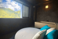 [Private sauna "Suizan Netsuba" (fee required)] Open the windows in the rest area and enjoy the cool mountain air. Have the mountain and sky location all to yourself.