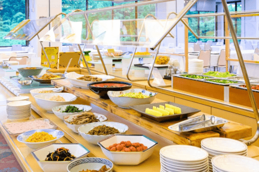 【朝食ビュッフェ】山々の眺望と田園の四季を楽しむ展望レストランで、笑顔溢れるご朝食を。