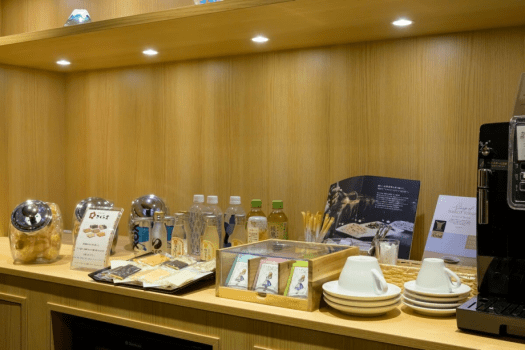 【GENJI香専用ラウンジ】お好きなドリンクを飲みながら読書やお連れ様との会話をお楽しみください