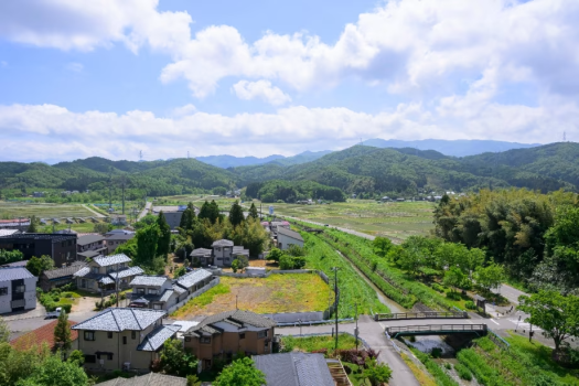 【眺望】山々と月岡温泉街を一望する絶景 【眺望】山々と月岡温泉街を一望する絶景