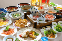 【朝食ビュッフェ】山々の眺望と田園の四季を楽しむ展望レストランで、笑顔溢れるご朝食を。