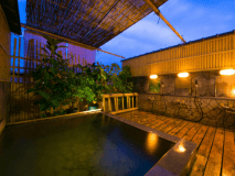 【6F貸切露天風呂・満天の湯】屋上露天風呂にて満天の星空をご覧いただけます。