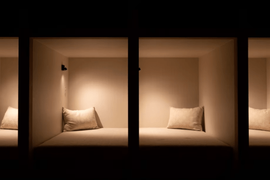 【SAKEラウンジ】客室ではありません。 ラウンジです。誰だって、 籠りたい時があります。